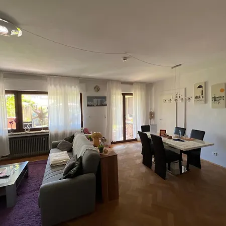 Frankenhaeuser Apartman *